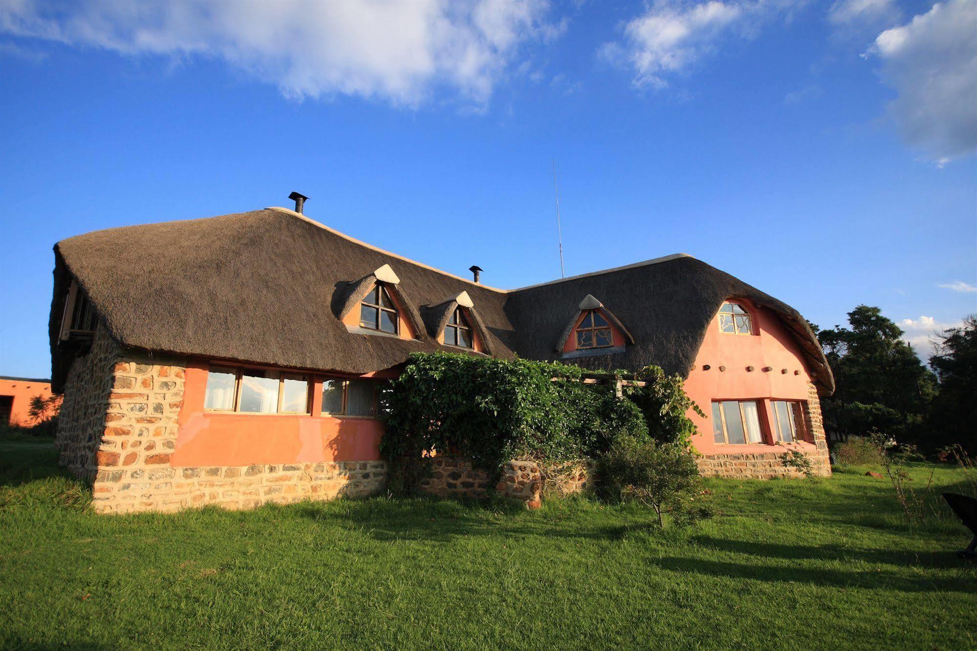 Antbear Eco Lodge Drakensberg Emhubeni Exterior photo